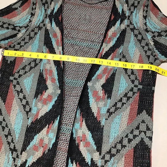 Rock & Roll Cowgirl Multicolor Aztec Pattern Knit Cardigan - Picture 7 of 9